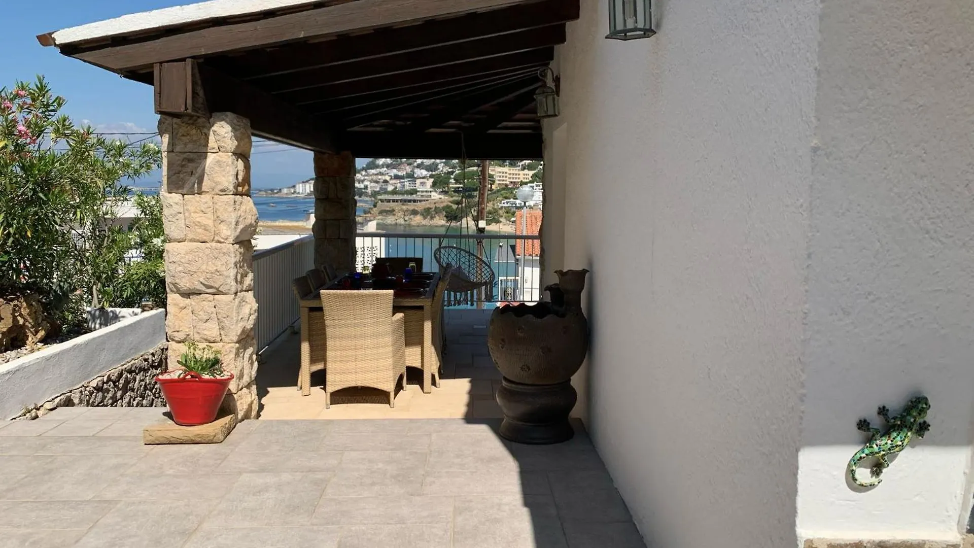 Agi Almadraba Beach Roses Holiday home